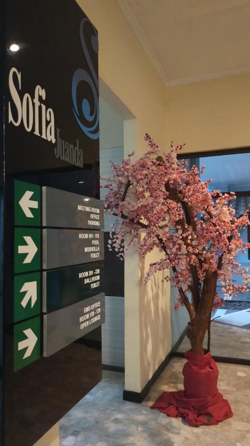 Hotel Sofia Juanda Surabaya Sidoarjo Exteriör bild