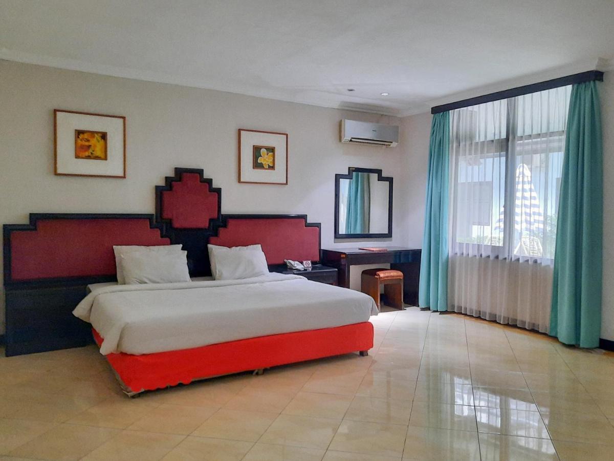 Hotel Sofia Juanda Surabaya Sidoarjo Exteriör bild