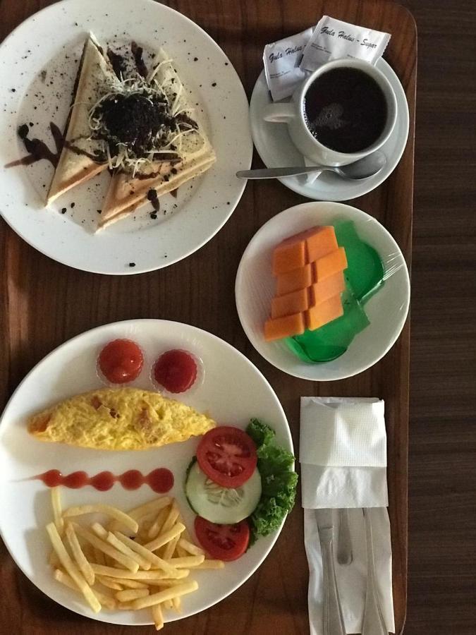 Hotel Sofia Juanda Surabaya Sidoarjo Exteriör bild