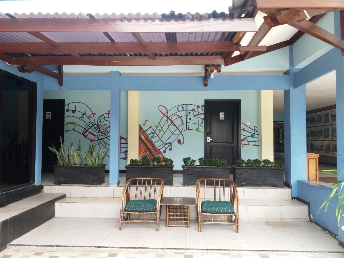 Hotel Sofia Juanda Surabaya Sidoarjo Exteriör bild