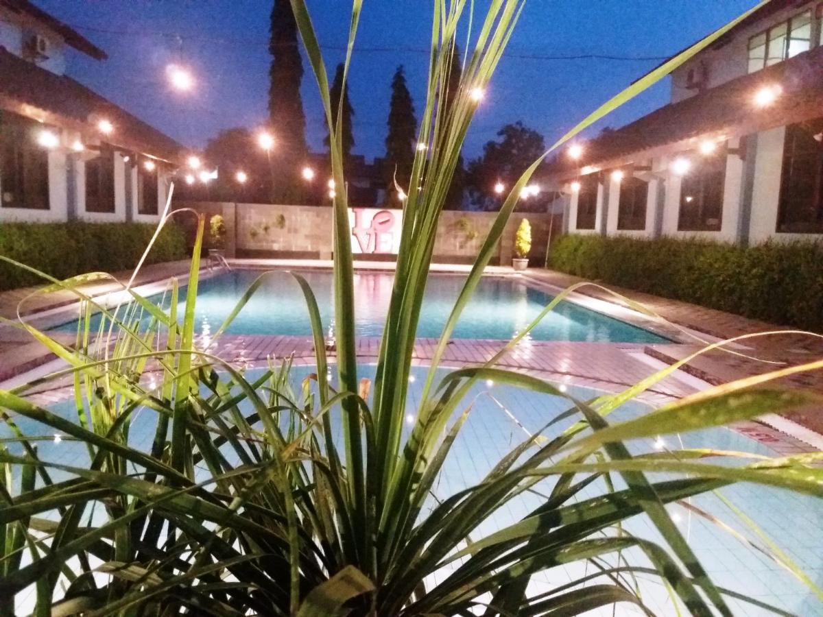 Hotel Sofia Juanda Surabaya Sidoarjo Exteriör bild